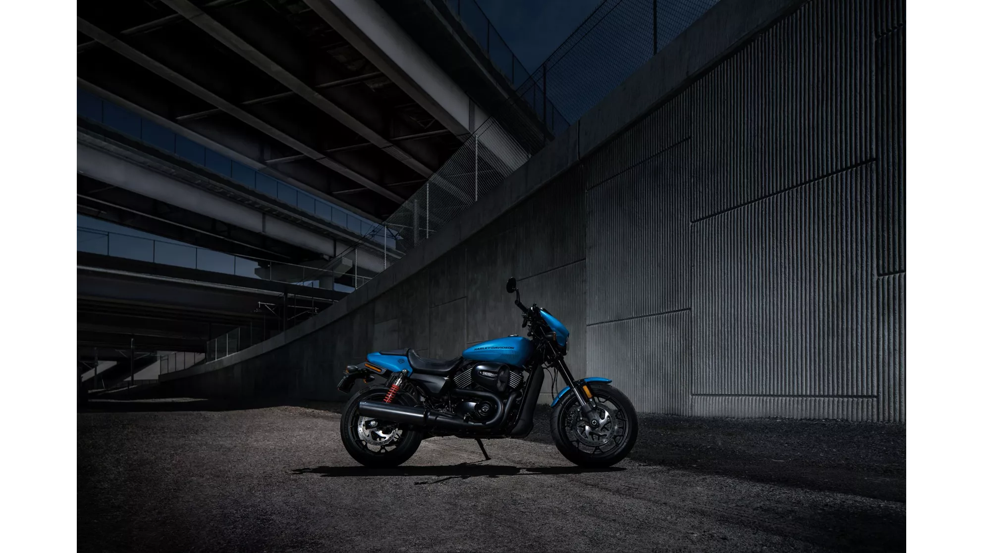 Harley-Davidson Street Rod - Image 8 Harley-Davidson Street Rod - Image 8